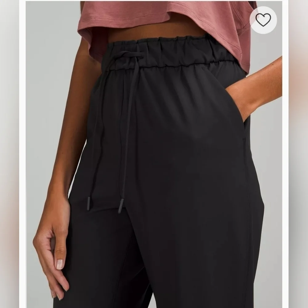 Lululemon On The Fly 7/8 Pants Joggers Athleisure Size 6 Minimalist